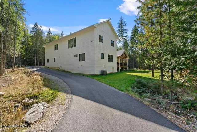 $1,499,999 | 95 Klickitat Road, Cocolalla, ID 83813