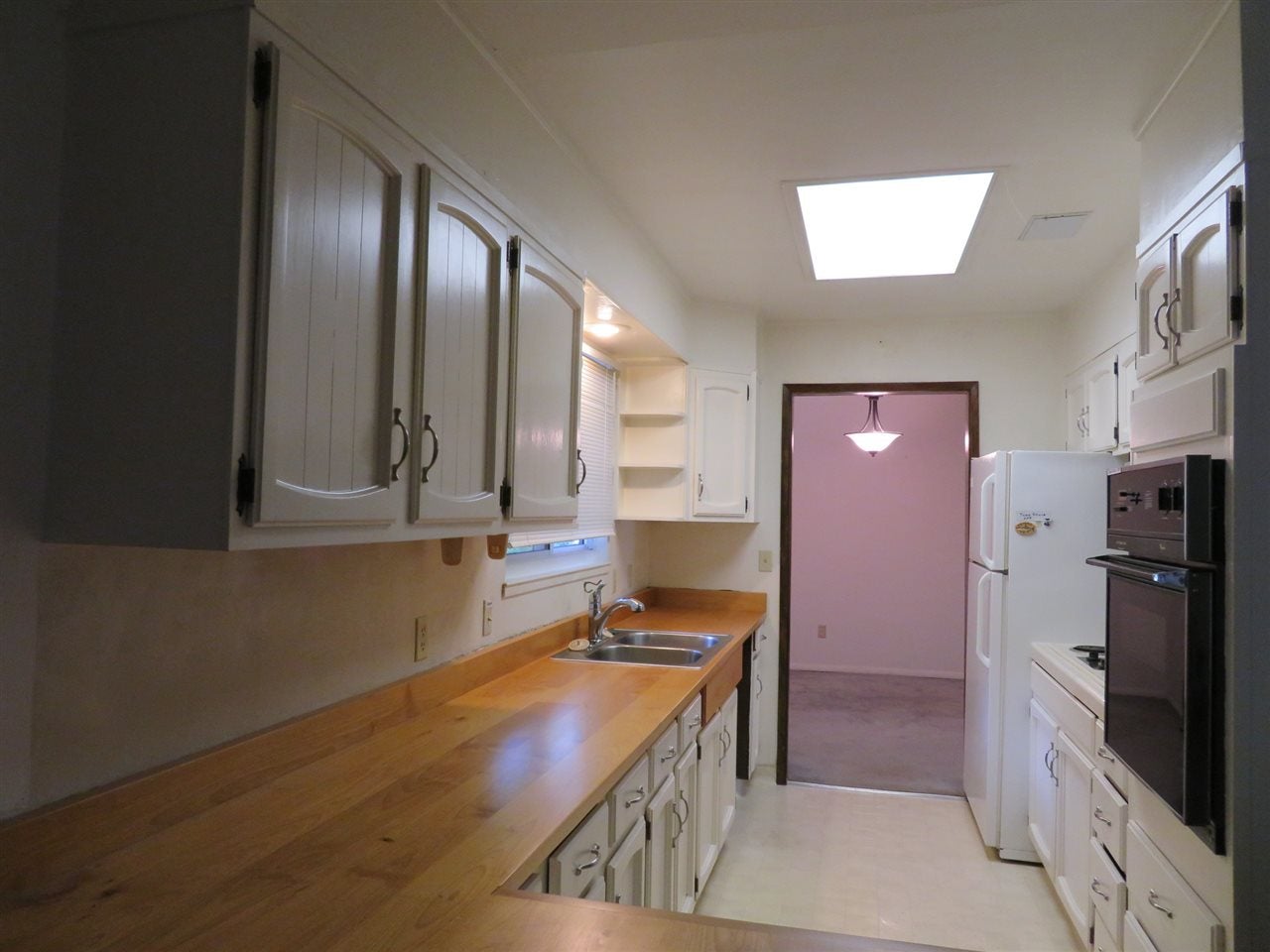 4530 North Old Stage Road Mount Shasta, CA 96067 - Photo 7 of 14 Gallery Image 7