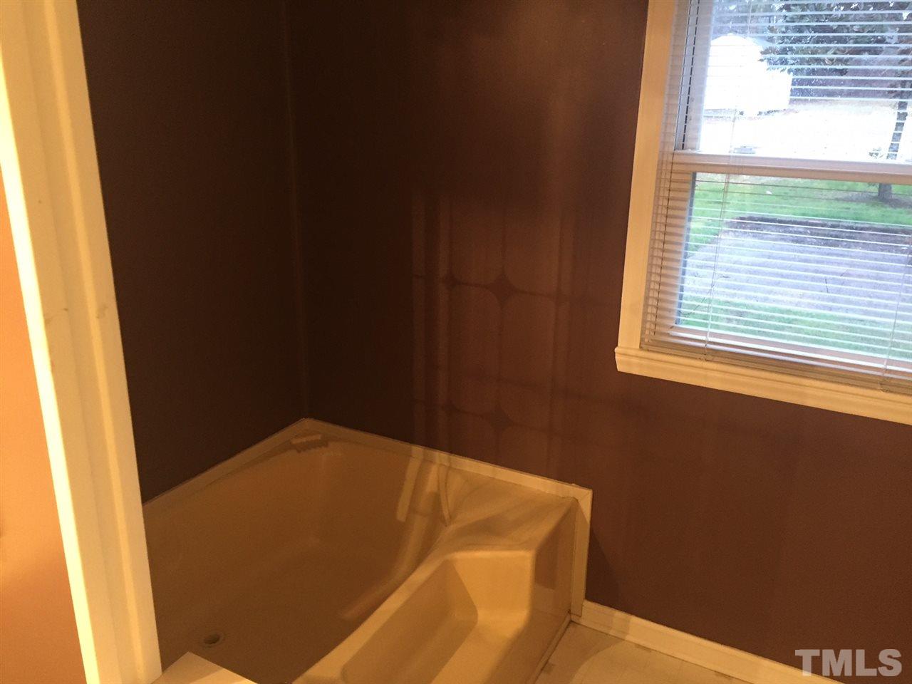 300 Grace Road Benson, NC 27504 - Photo 12 of 21 Gallery Image 12