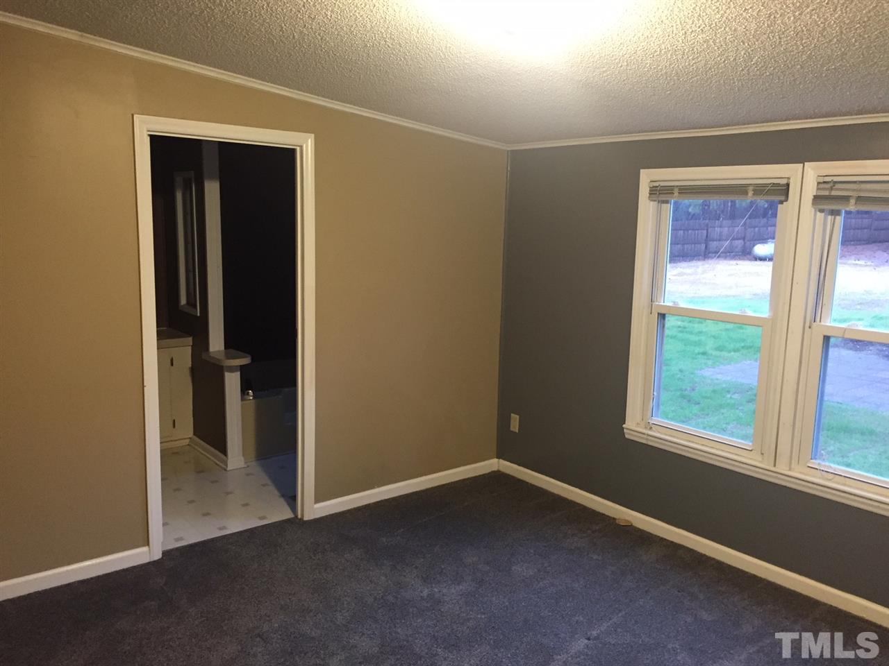 300 Grace Road Benson, NC 27504 - Photo 8 of 21 Gallery Image 8