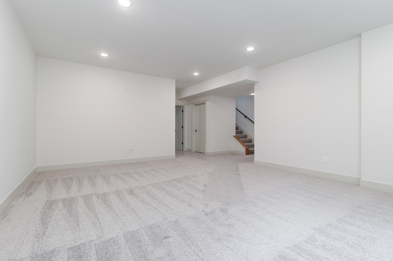 2704 Shale Road Normal, IL 61761 - Photo 30 of 36 Gallery Image 30