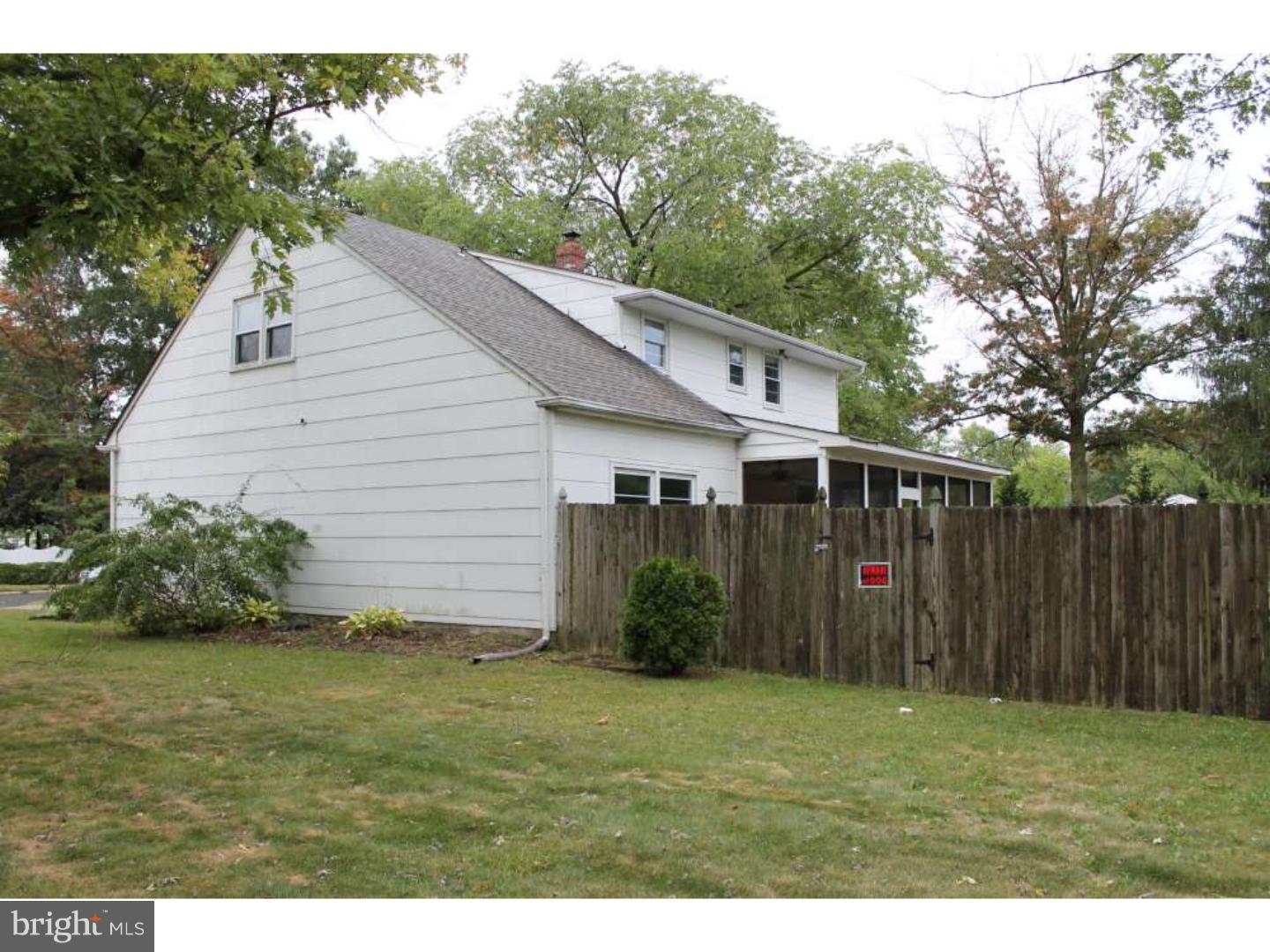 2701 Raven Road Riverton, NJ 08077 - Photo 2 of 20 Exterior Side