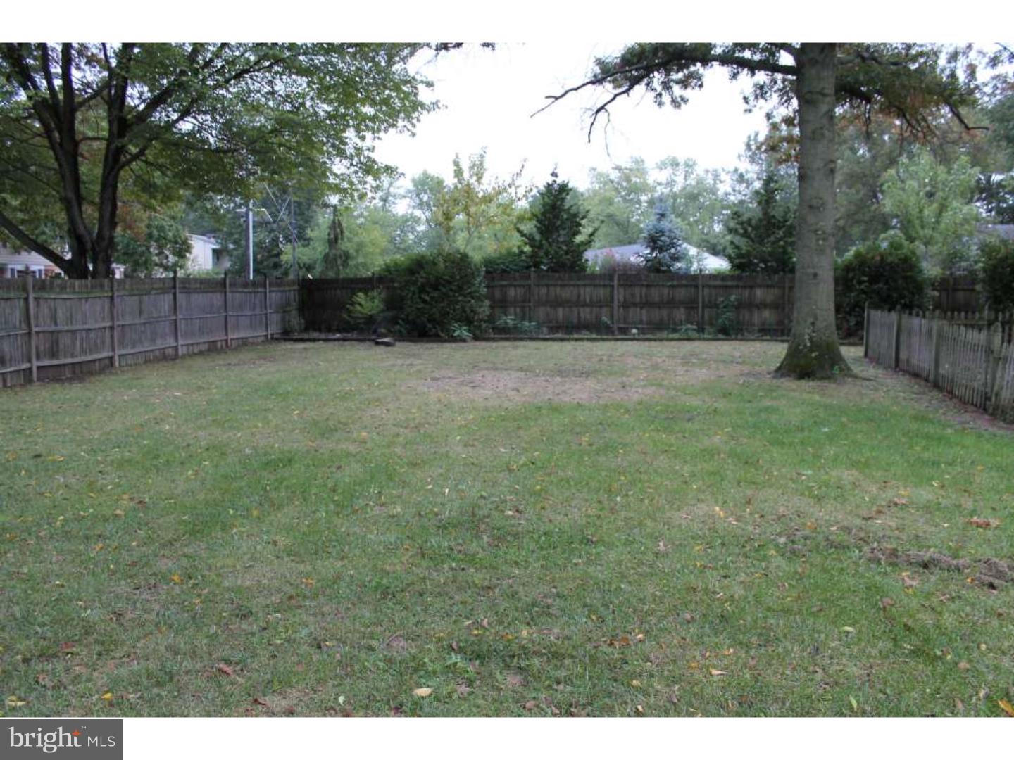 2701 Raven Road Riverton, NJ 08077 - Photo 4 of 20 Back Yard
