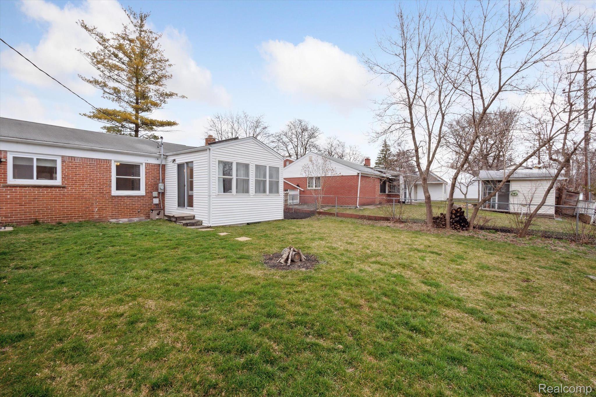 483 West Tienken Road Rochester, MI 48306 - Photo 46 of 48 Gallery Image 46