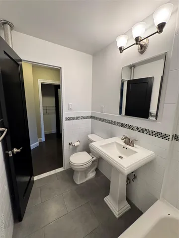 $3,000 | 555 Broadway, Unit 1J, Hastings-on-Hudson, NY 10706