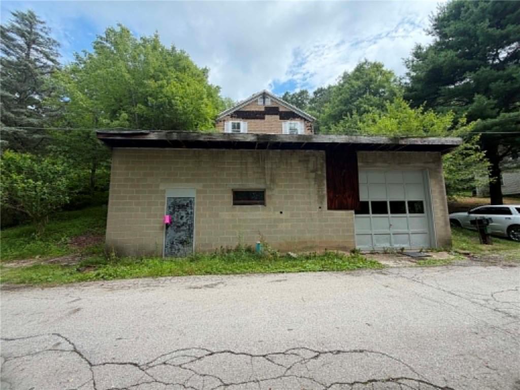 65 Old Mine Road Homer City, PA 15748 - Photo 11 of 35
