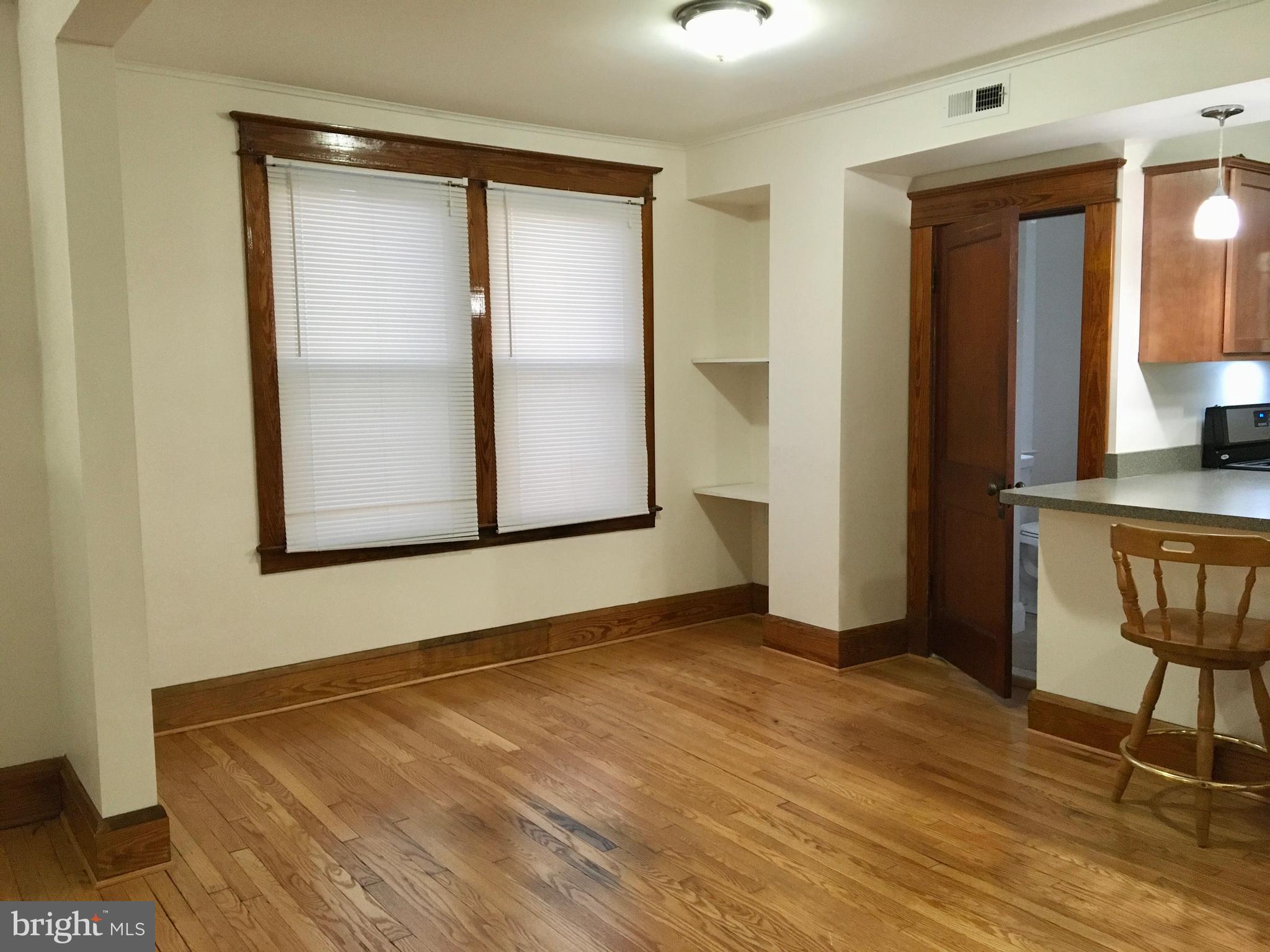 7003 Linden Avenue Baltimore, MD 21206 - Photo 4 of 29 a view of an empty room