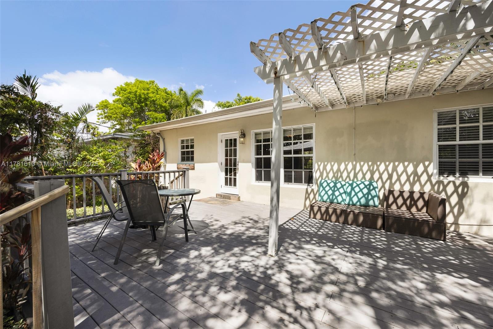 5490 Southwest 57th Avenue Miami, FL 33155 - Photo 18 of 21