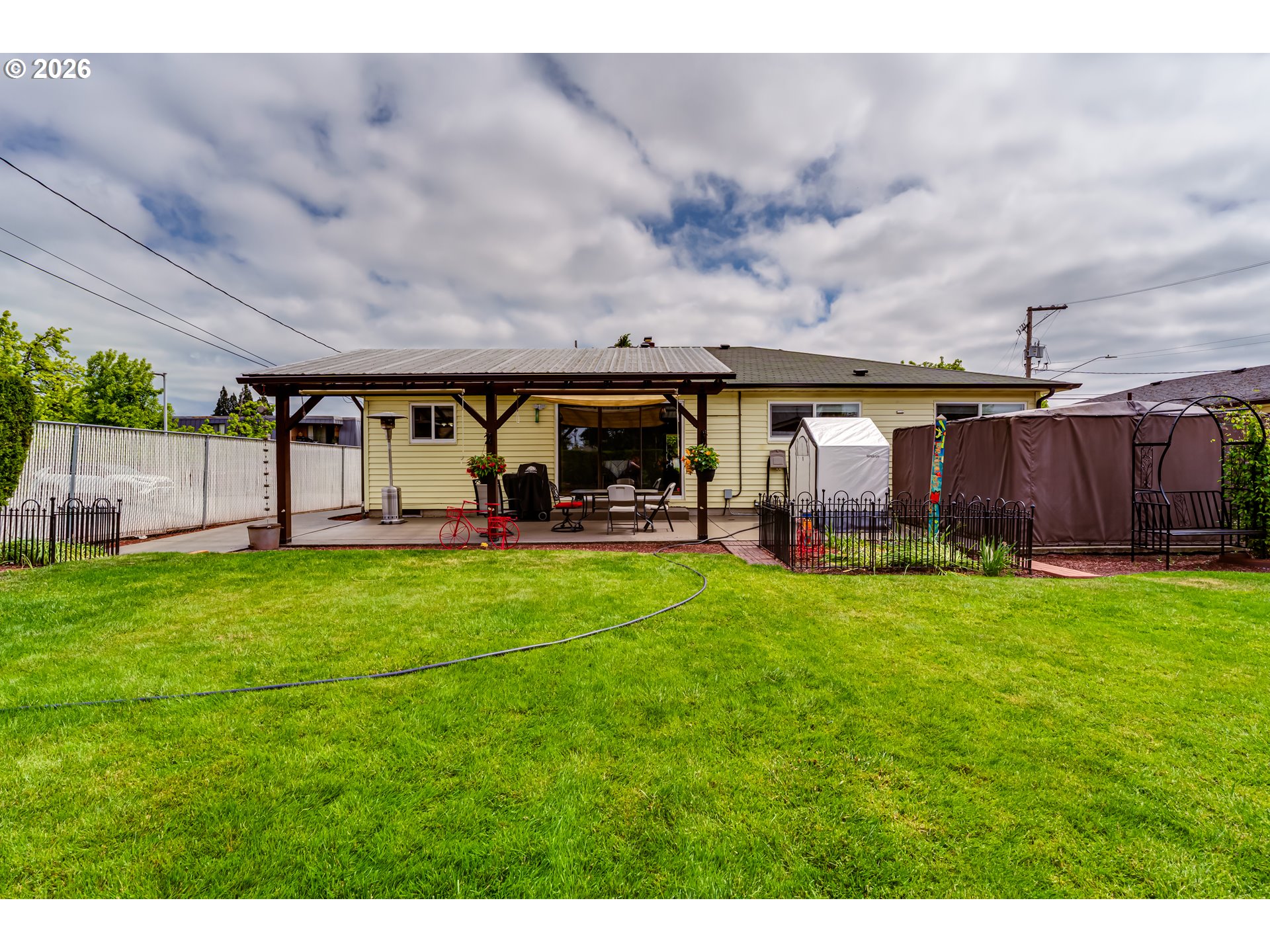 1406 Carter Lane Springfield, OR 97477 - Photo 37 of 43