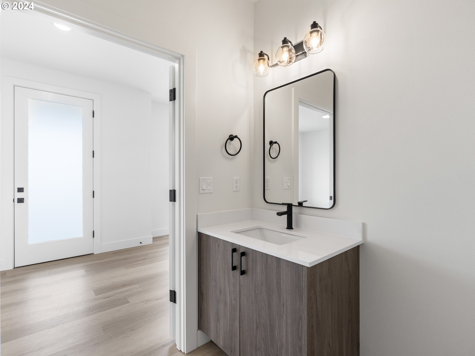 7548 Northeast Morris Street, Unit 1 Portland, OR 97213 - Photo 11 of 20