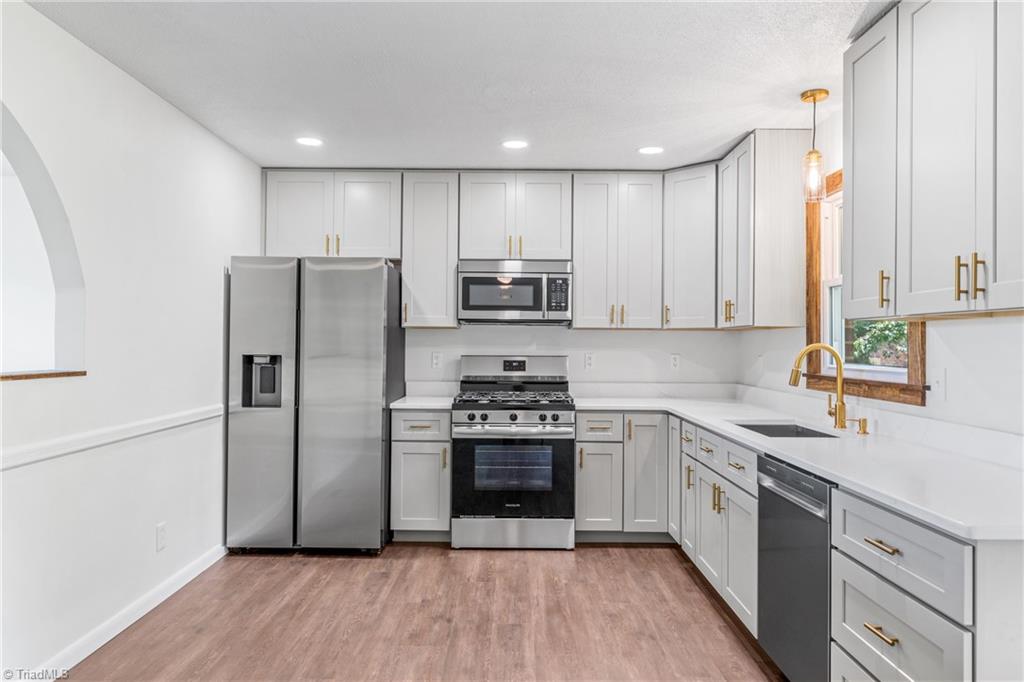 4980 Murray Road Winston-Salem, NC 27106 - Photo 3 of 50