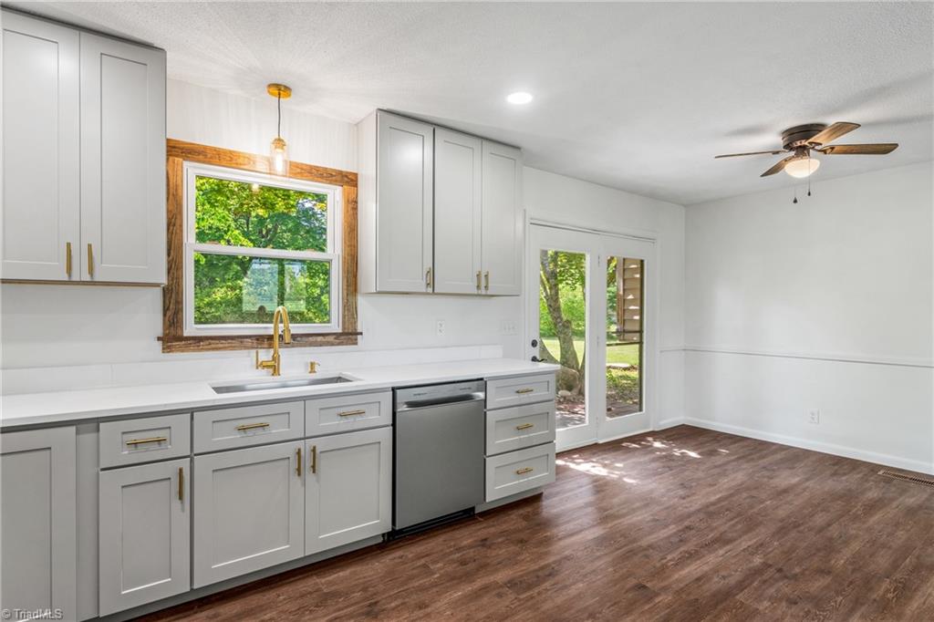 4980 Murray Road Winston-Salem, NC 27106 - Photo 5 of 50