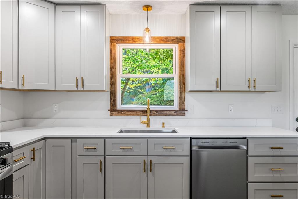 4980 Murray Road Winston-Salem, NC 27106 - Photo 6 of 50