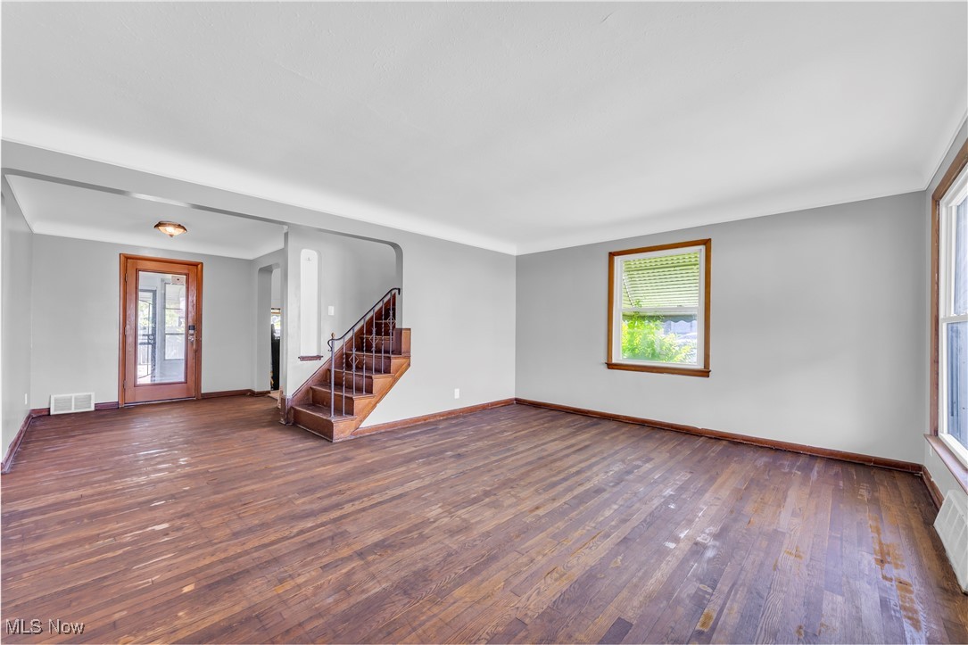 5817 Turney Road Garfield Heights, OH 44125 - Photo 4 of 31