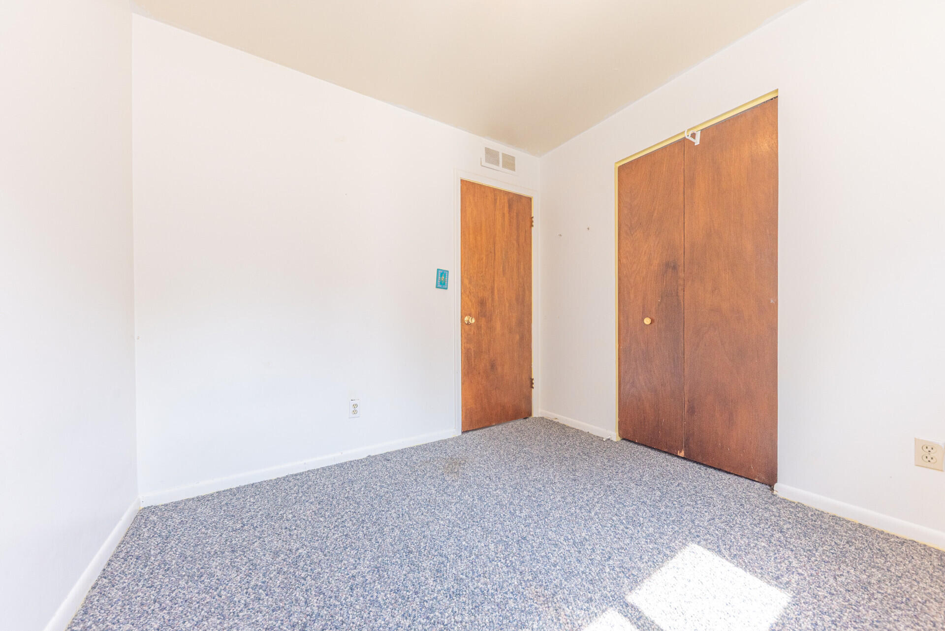 1305 Rambling Road Ypsilanti, MI 48198 - Photo 21 of 29 00__25