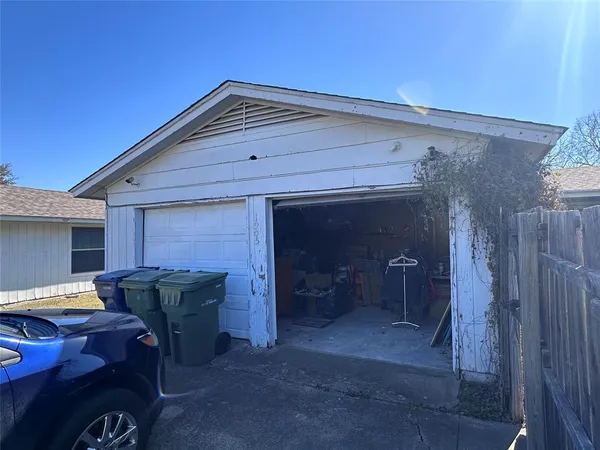 $249,900 | 1905 Powderhorn Drive, Garland, TX 75044