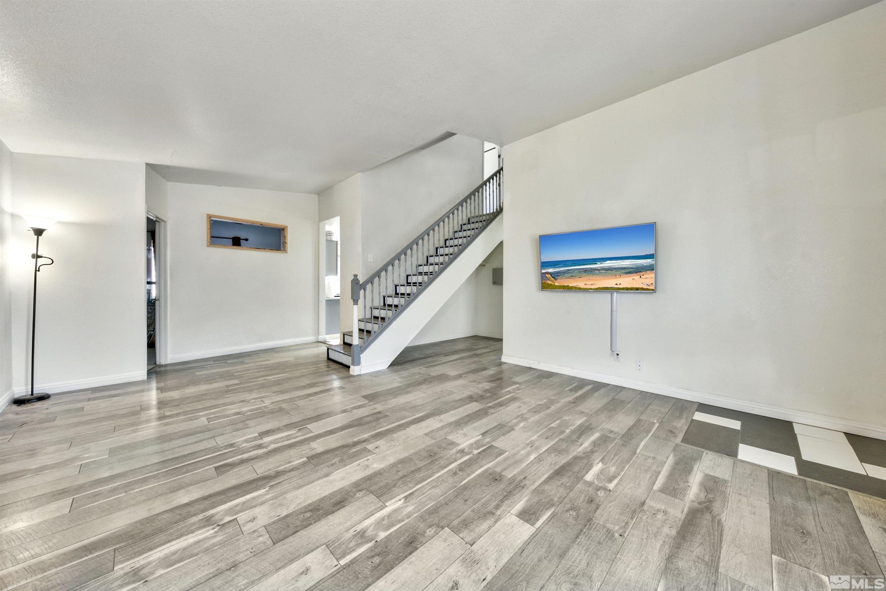 8654 Piper Place Reno, NV 89506 - Photo 8 of 22 Photo 8