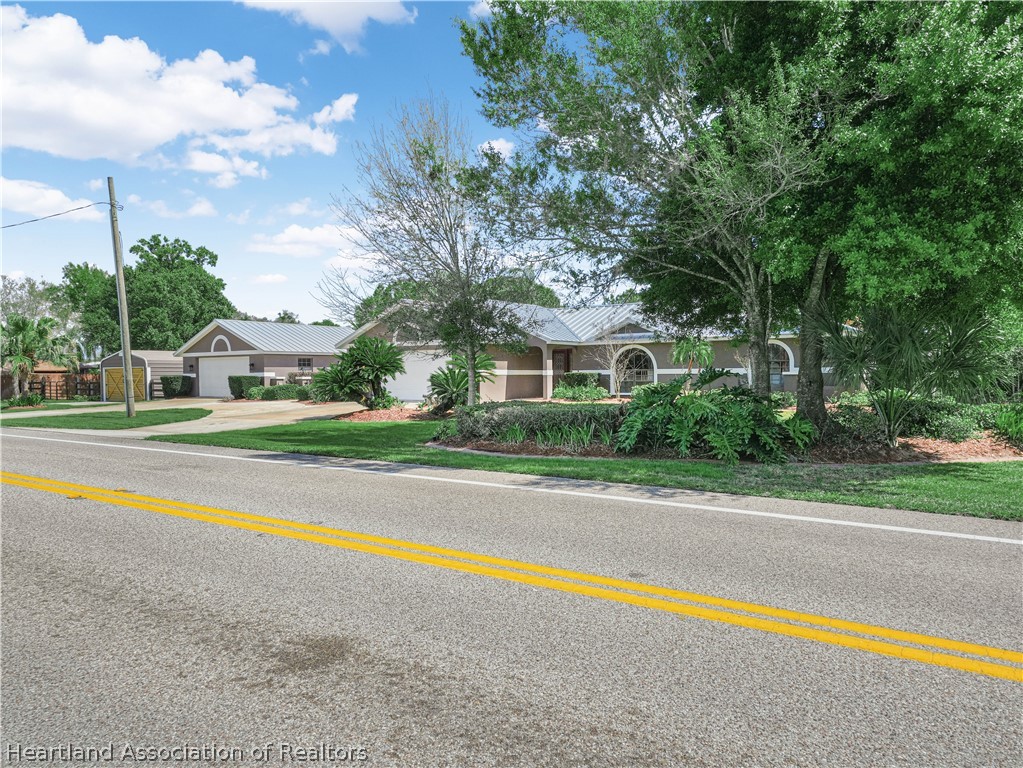 4326 Lakewood Road Sebring, FL 33875 - Photo 4 of 50