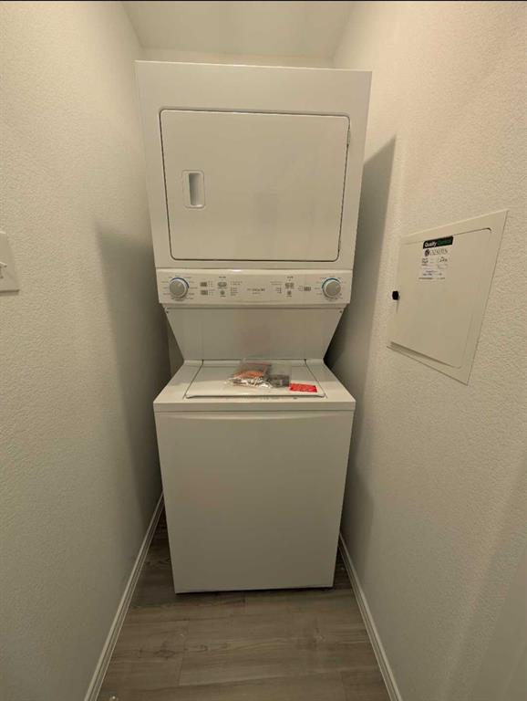 252 Jethro Lane Princeton, TX 75407 - Photo 18 of 20 a view of washer and dryer
