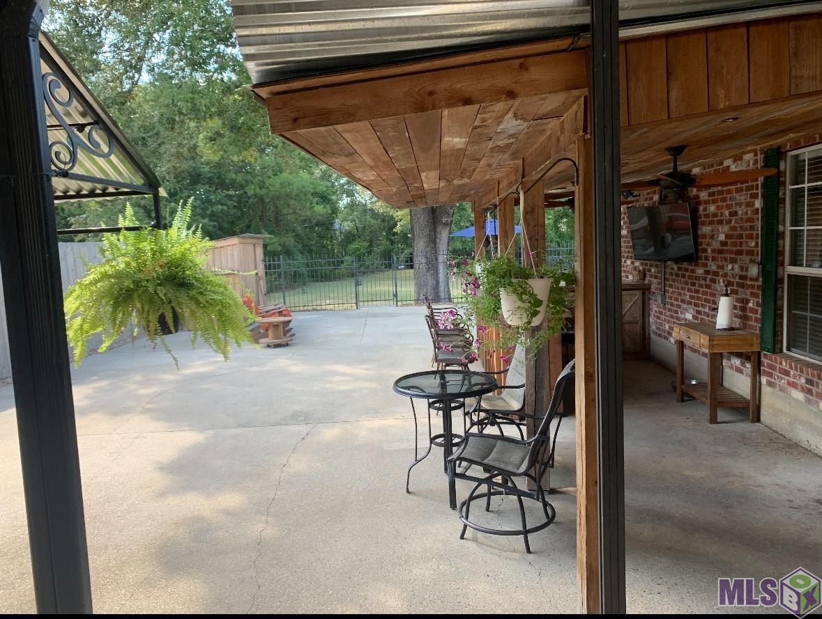 37507 Meadow Ridge Lane Denham Springs, LA 70706 - Photo 10 of 14 Gallery Image 10