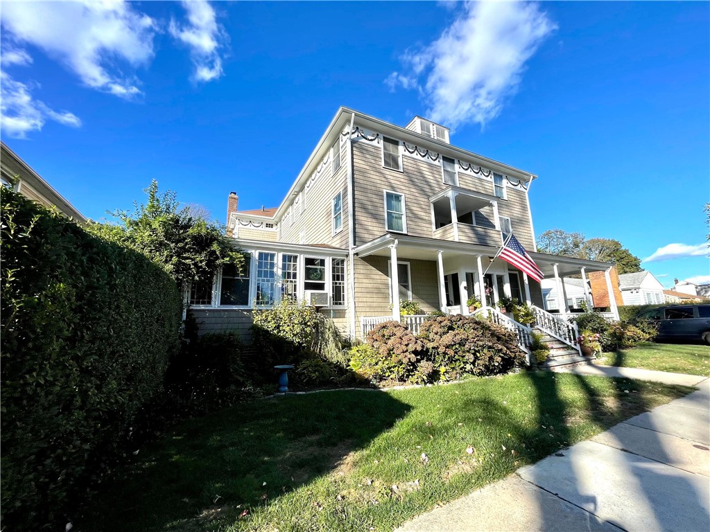 14 Dresser Street, Unit 2 Newport, RI 02840 - Photo 18 of 21