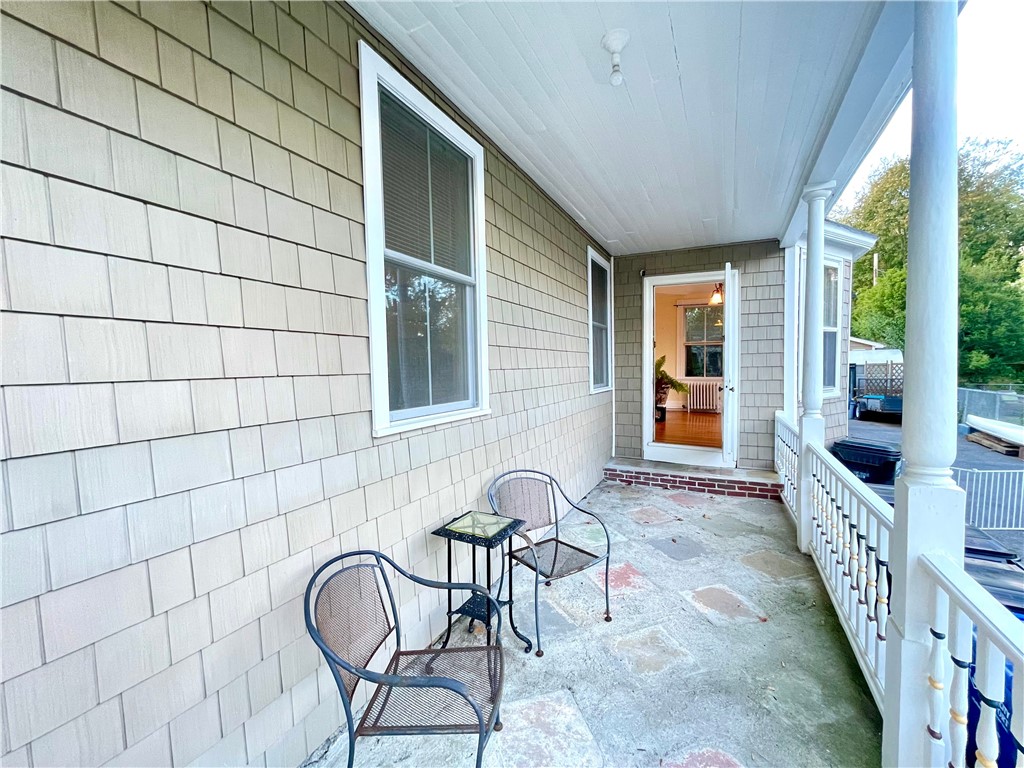 14 Dresser Street, Unit 2 Newport, RI 02840 - Photo 8 of 21