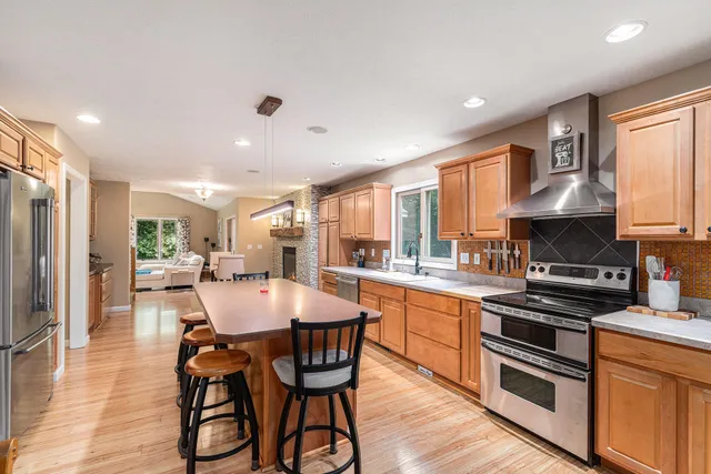 $599,000 | 9500 Annie Lane, Grant, MI 49327