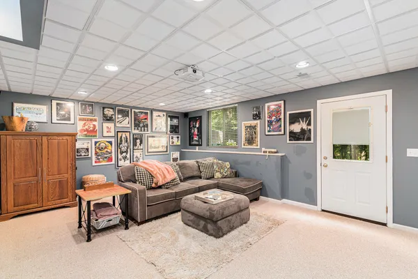 $599,000 | 9500 Annie Lane, Grant, MI 49327