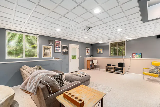 $599,000 | 9500 Annie Lane, Grant, MI 49327