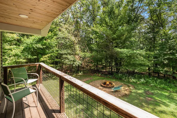 $599,000 | 9500 Annie Lane, Grant, MI 49327