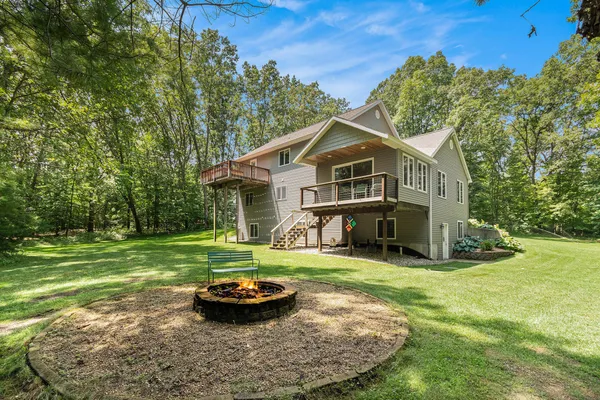 $599,000 | 9500 Annie Lane, Grant, MI 49327