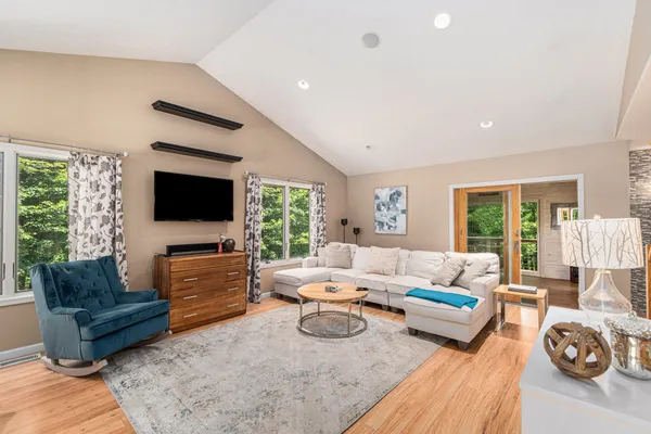 $599,000 | 9500 Annie Lane, Grant, MI 49327