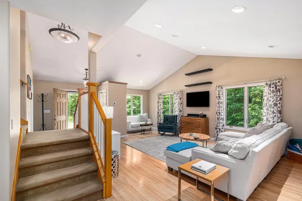 $599,000 | 9500 Annie Lane, Grant, MI 49327