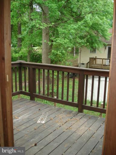 6803 Redground Road Fredericksburg, VA 22407 - Photo 2 of 14 Deck