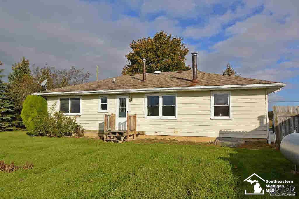 7057 Todd Road Temperance, MI 48182 - Photo 4 of 23