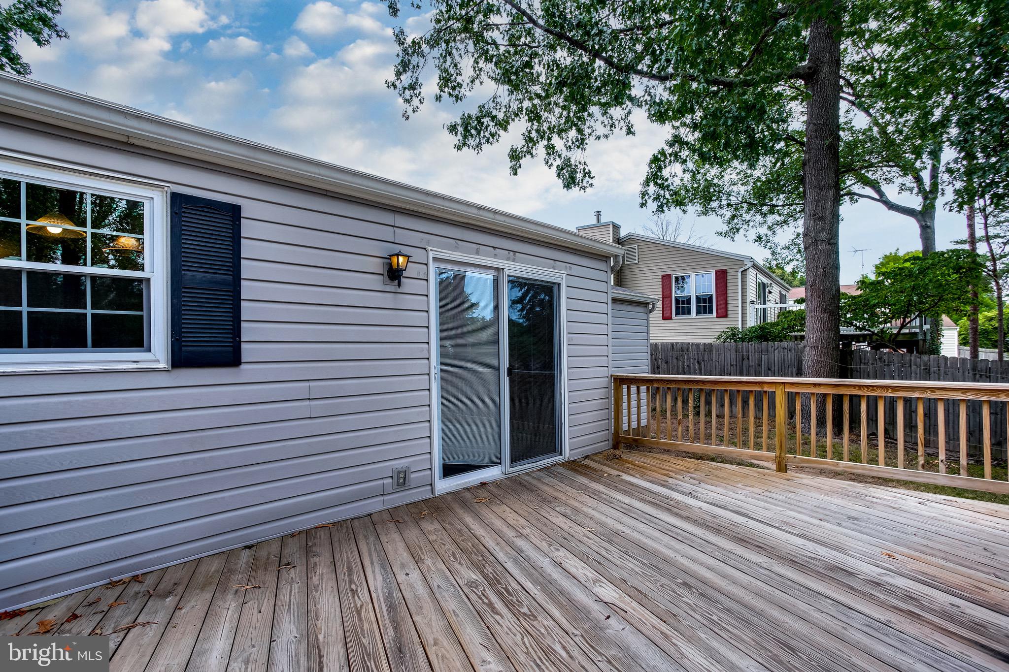 7719 Baggins Road Hanover, MD 21076 - Photo 25 of 30 Slider to Deck