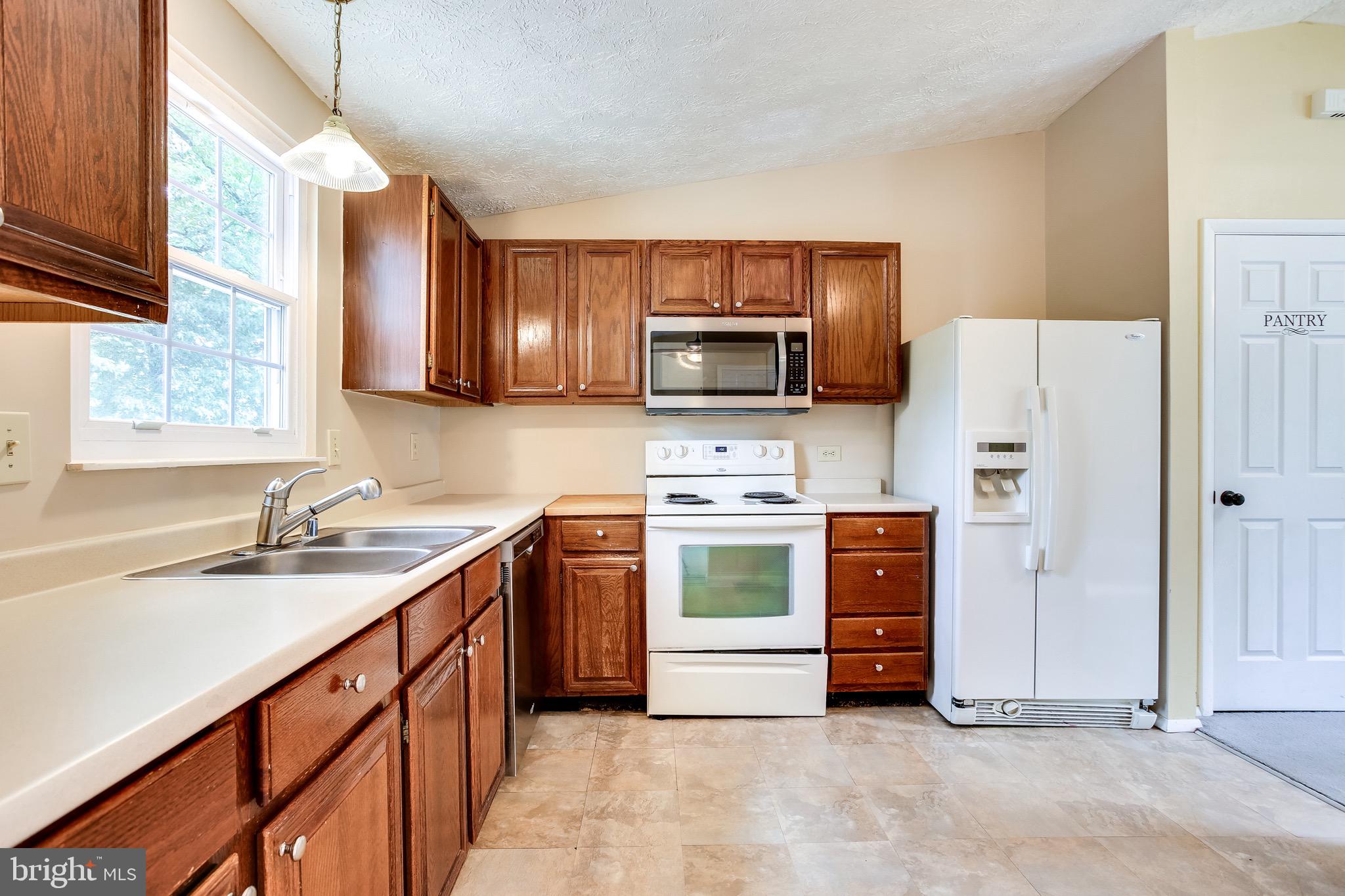 7719 Baggins Road Hanover, MD 21076 - Photo 8 of 30 Kitchen