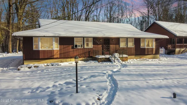 $275,000 | 3908 Navaho Lane, Lake Ariel, PA 18436