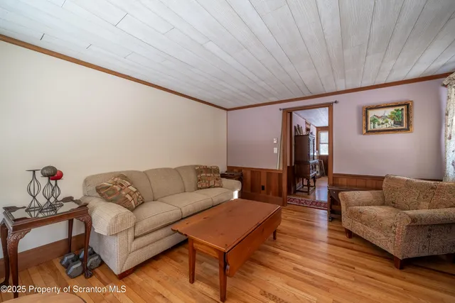 $275,000 | 3908 Navaho Lane, Lake Ariel, PA 18436