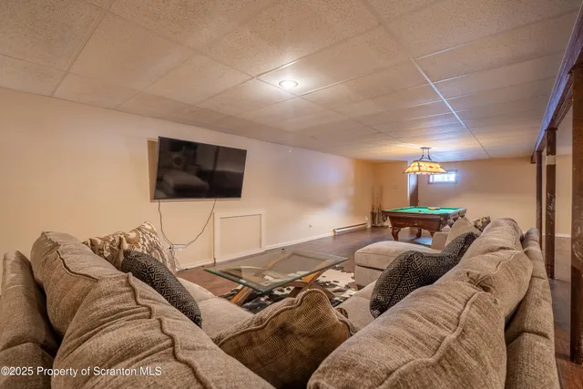 $275,000 | 3908 Navaho Lane, Lake Ariel, PA 18436