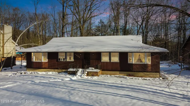 $275,000 | 3908 Navaho Lane, Lake Ariel, PA 18436