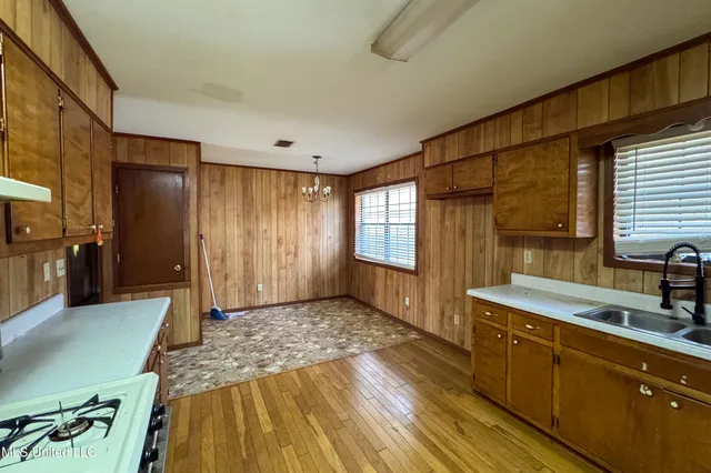 $146,000 | 452 Bell Road, Coldwater, MS 38618