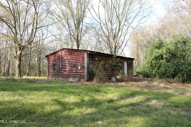 $146,000 | 452 Bell Road, Coldwater, MS 38618