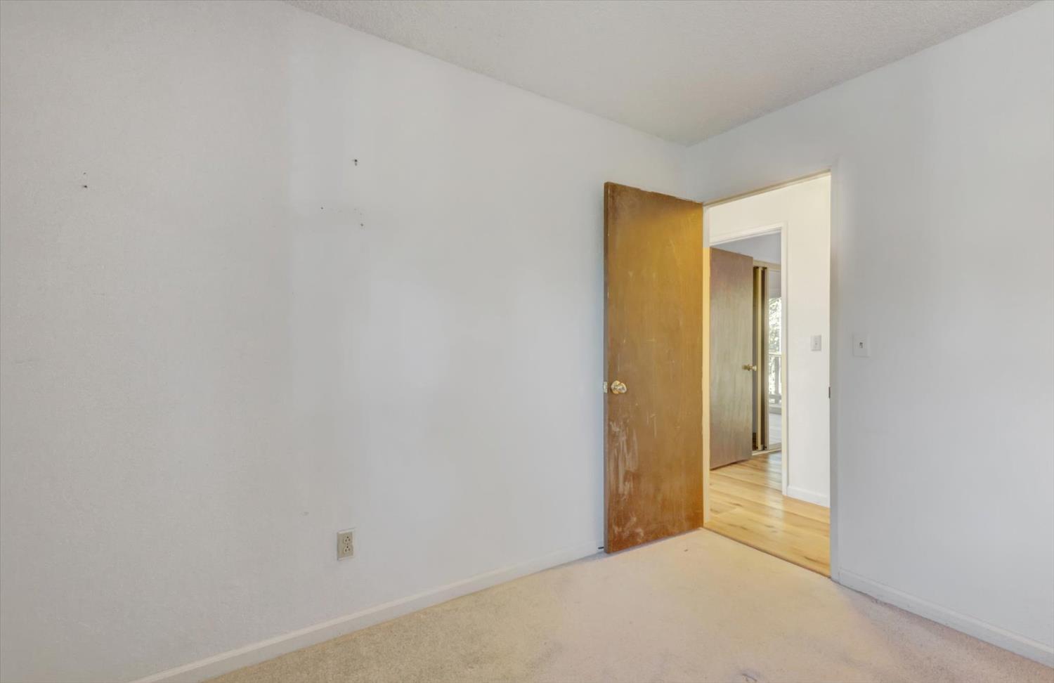 23126 Foothill Road Auburn, CA 95602 - Photo 29 of 63 a view of an empty room