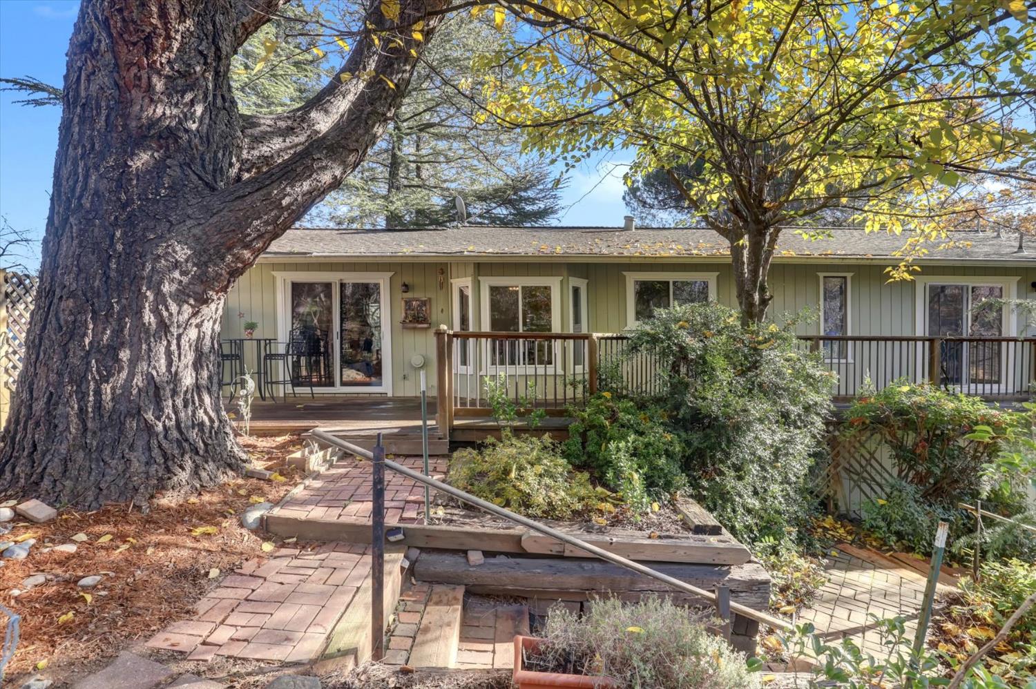 23126 Foothill Road Auburn, CA 95602 - Photo 48 of 63 a front view of a house with garden