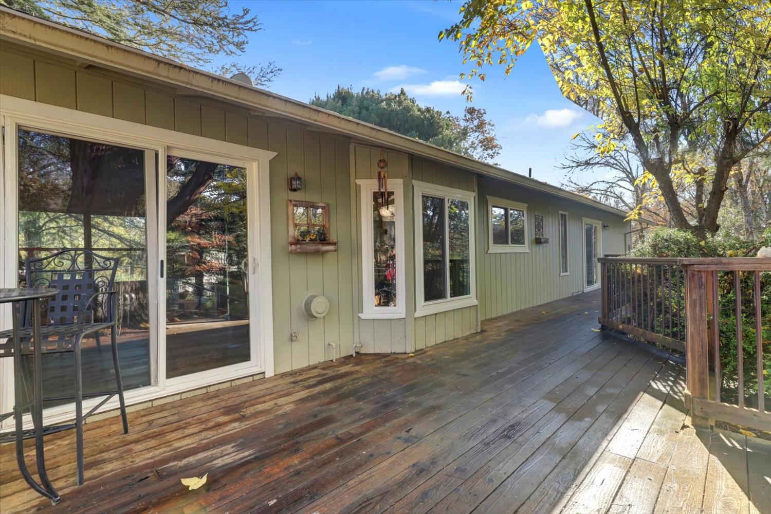 23126 Foothill Road Auburn, CA 95602 - Photo 50 of 63 a front view of a house with a porch