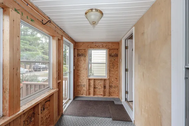 $382,000 | 6 Lawrence St Extension, Concord, NH 03301