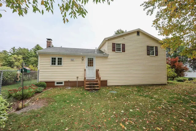 $382,000 | 6 Lawrence St Extension, Concord, NH 03301