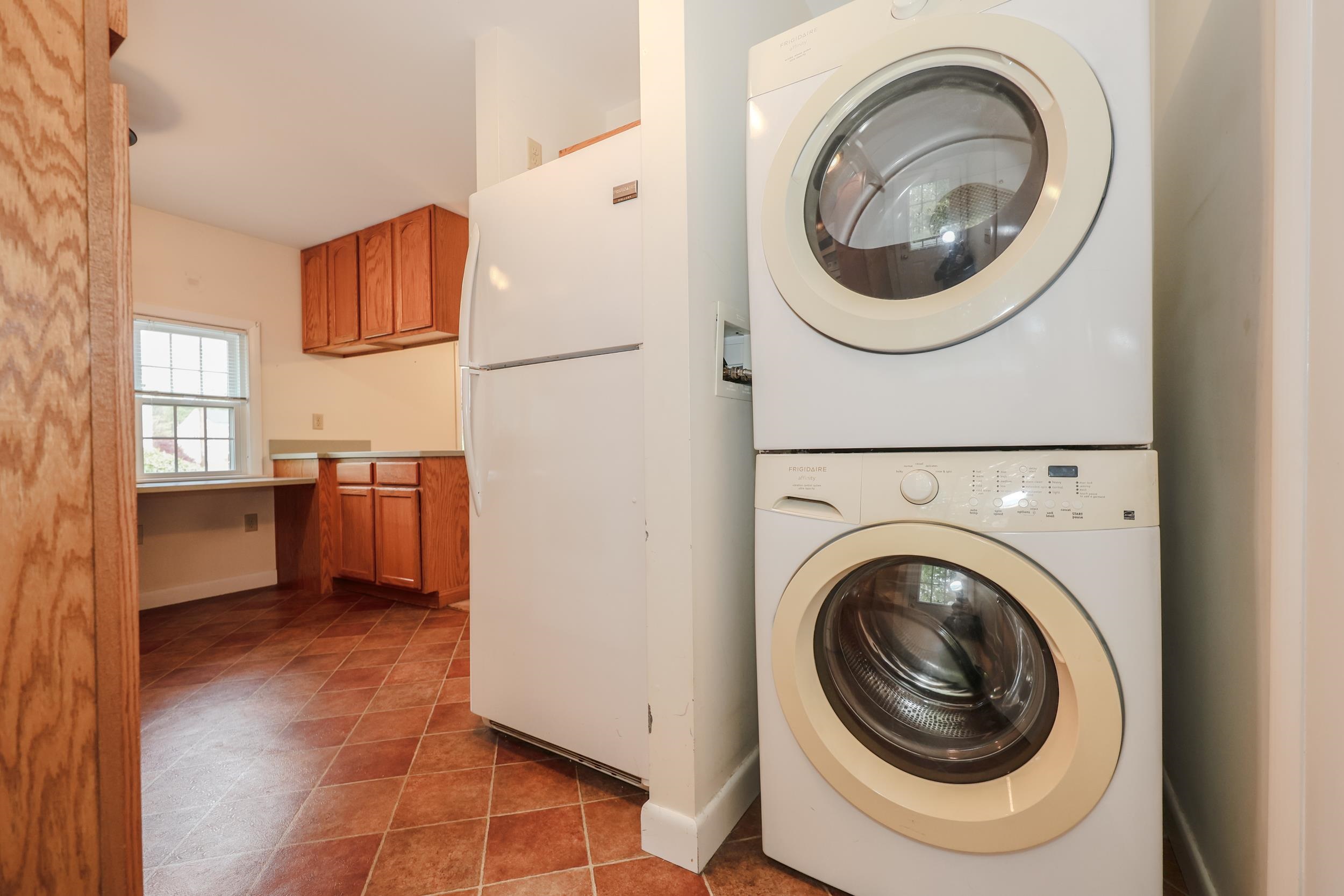 6 Lawrence St Extension Concord, NH 03301 - Photo 8 of 60