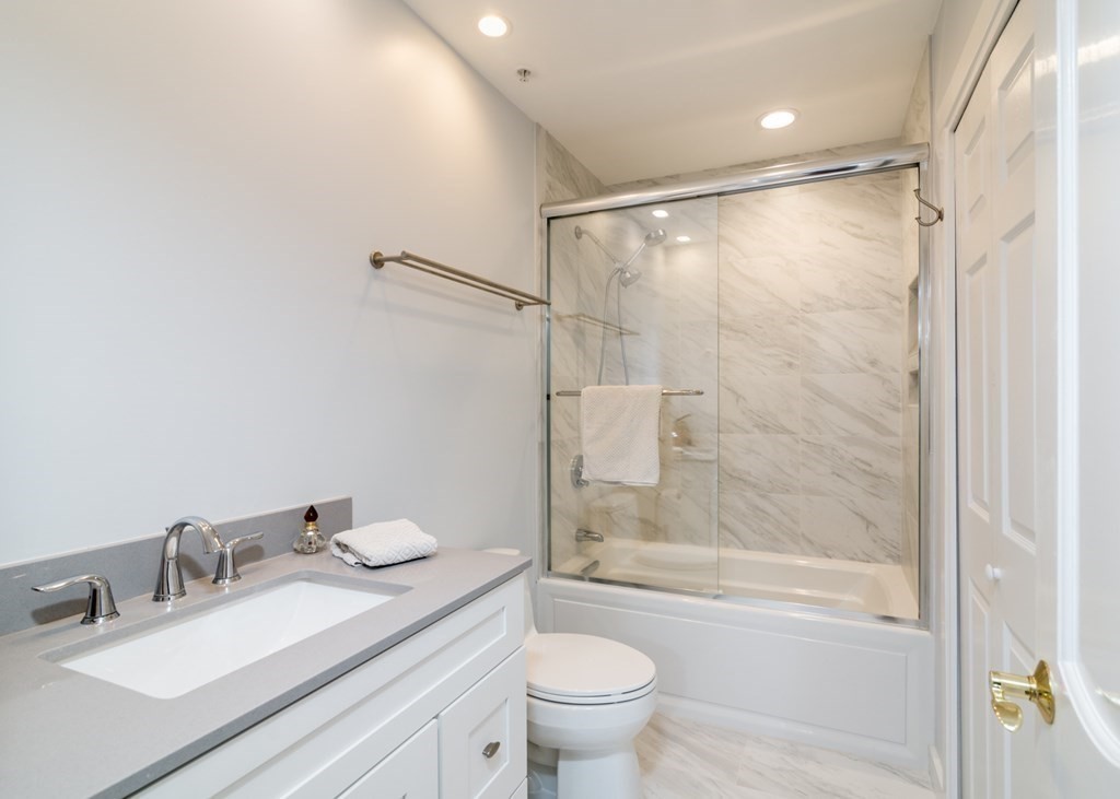 131 Nichols Road, Unit 4 Cohasset, MA 02025 - Photo 13 of 27 Gallery Image 13